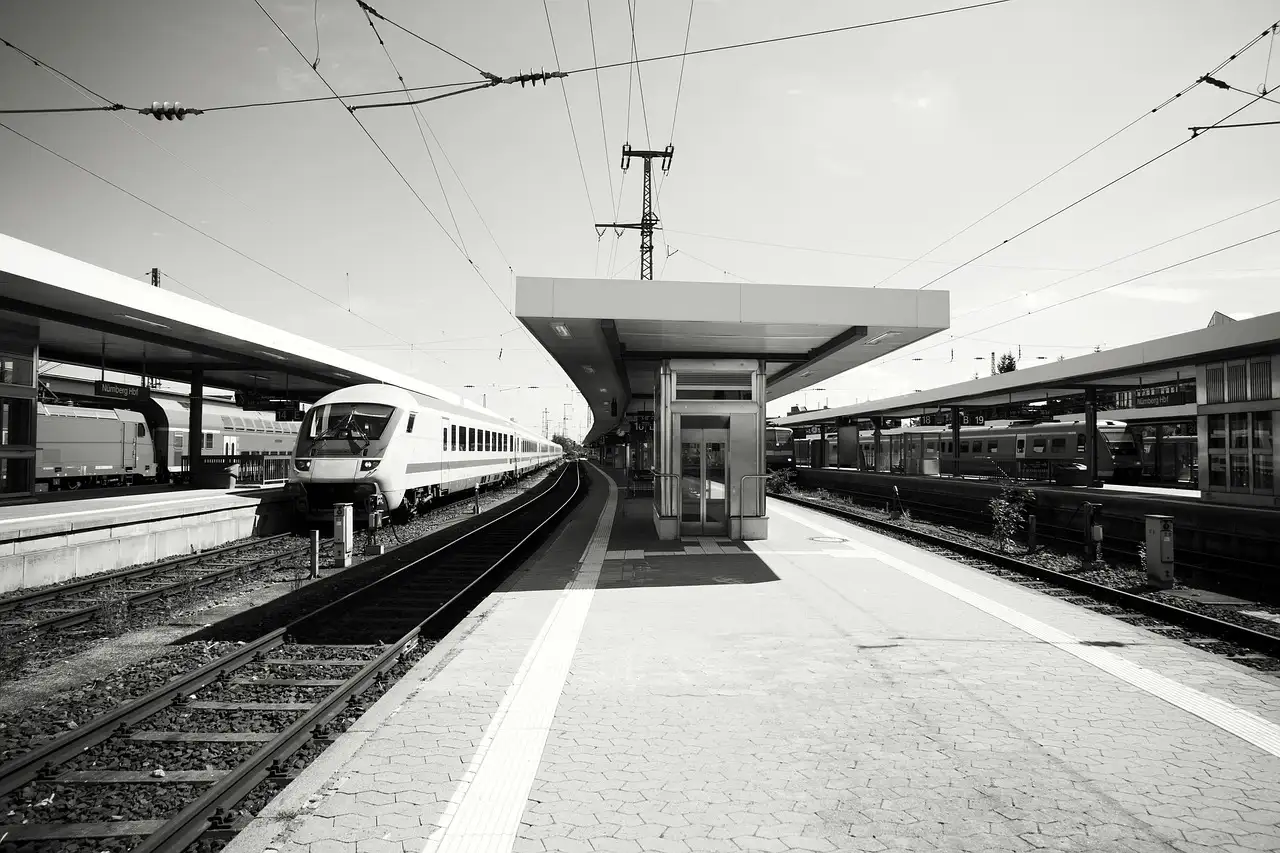How long is intercity direct from amsterdam to rotterdam